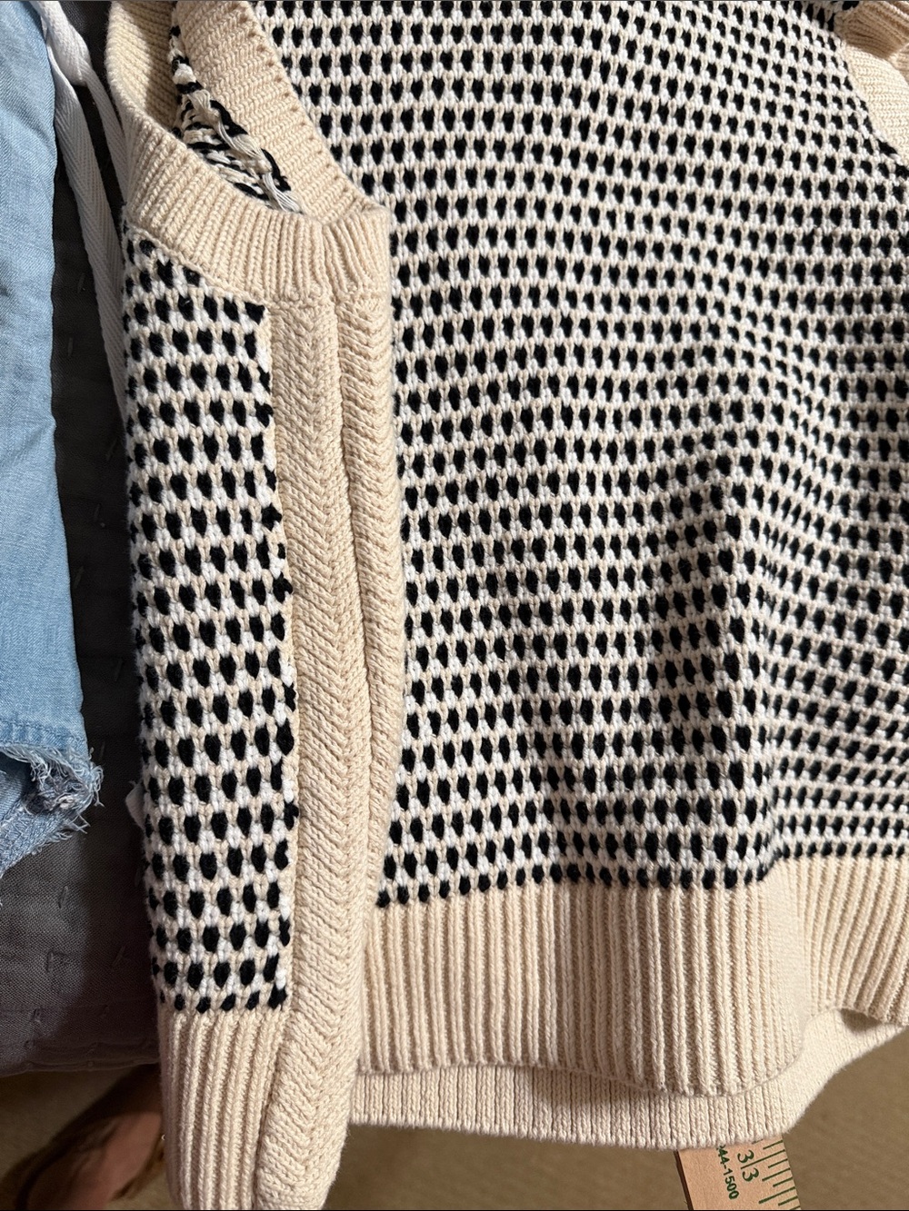 Varley Cream and Black Knit Sleeveless Tank - Picture 8 of 8